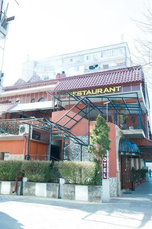 Globus Hotel Plovdiv Exterior foto